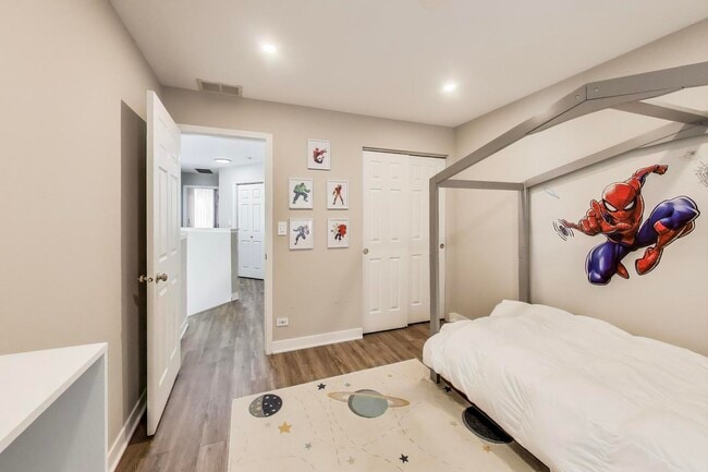 Building Photo - 4724 Lacey Ave