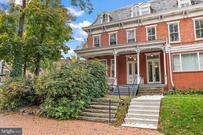 Primary Photo - 1410 Delaware Ave