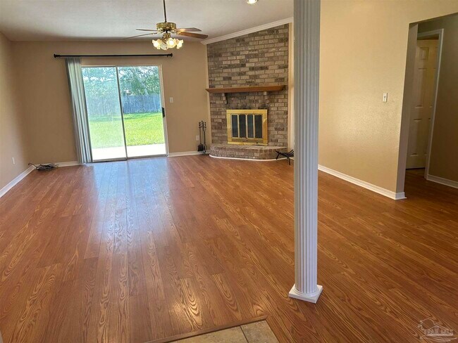 Building Photo - 1454 Little Creek Dr