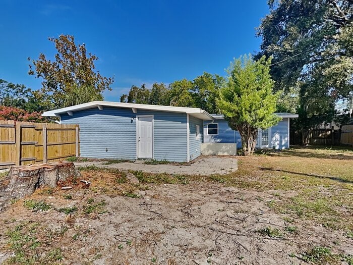 Building Photo - 9801 N 55th St