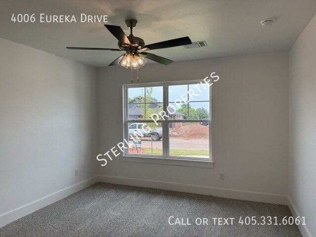 Building Photo - 4006 Eureka Dr