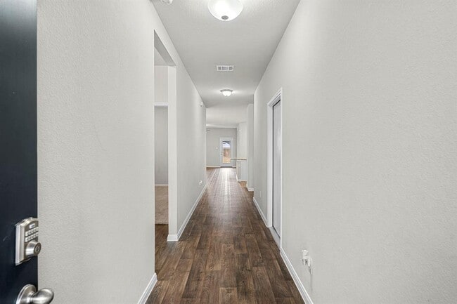 Building Photo - 453 Apache Plum Dr