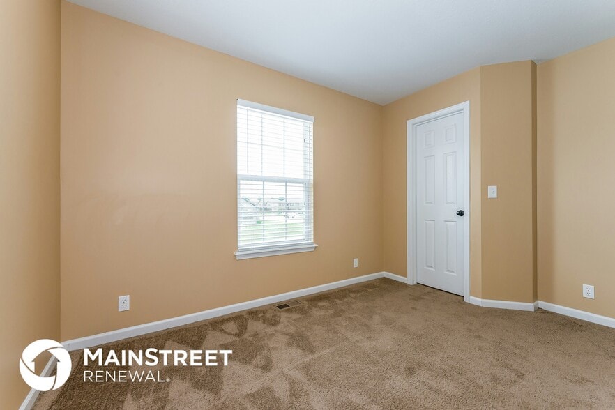 Building Photo - 1606 Fairway Ct