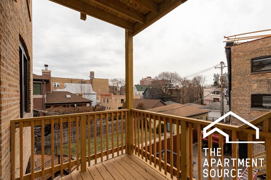Building Photo - 4409 N Seeley Ave