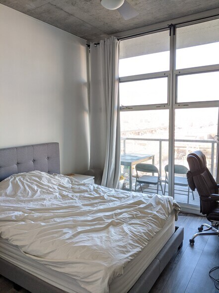 Master Bedroom (floor to ceiling windows) - 1620 S Michigan Ave