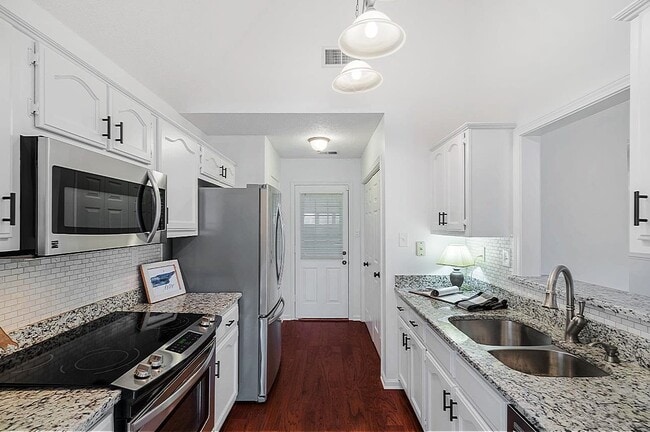 Building Photo - 1179 Scarlet Tanager Ln