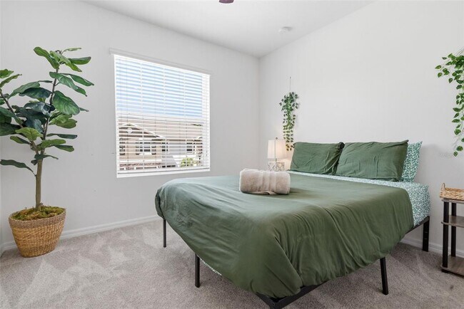 Building Photo - 10425 Red Carpet Ct