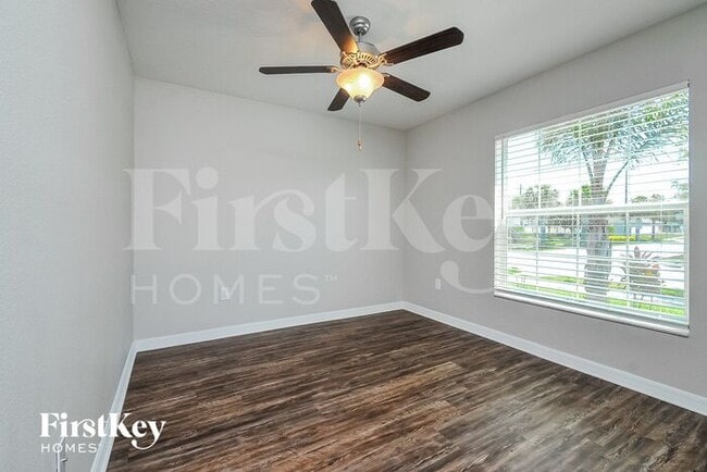 Building Photo - 256 Cascade Bend Dr