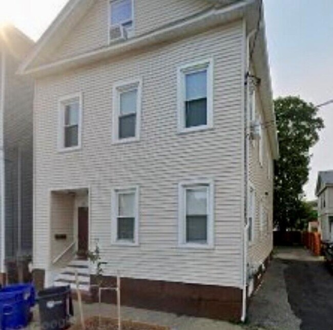 Primary Photo - 323 Friendship St