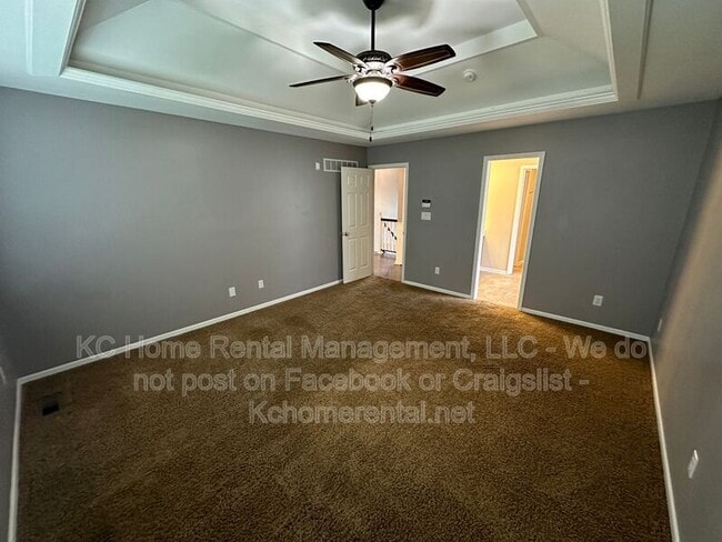 Building Photo - 625 NW Rosaceae Dr