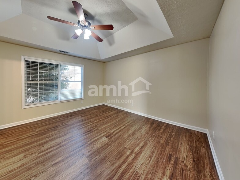 Building Photo - 805 Chatham Park Dr