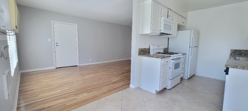 Building Photo - 1802 Wilton Pl