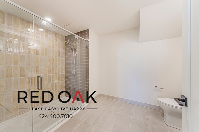 Building Photo - 5320 Cartwright Ave