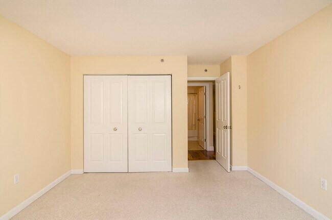 Building Photo - 10 Museum Way