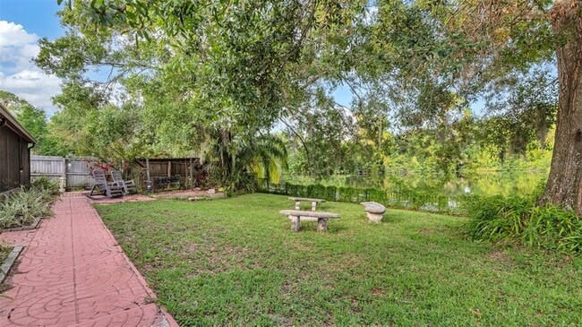 Building Photo - 6725 Islander Ln