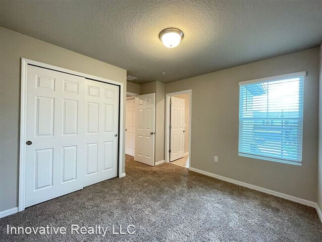 Building Photo - 2475 Sweet Viburnum Wy