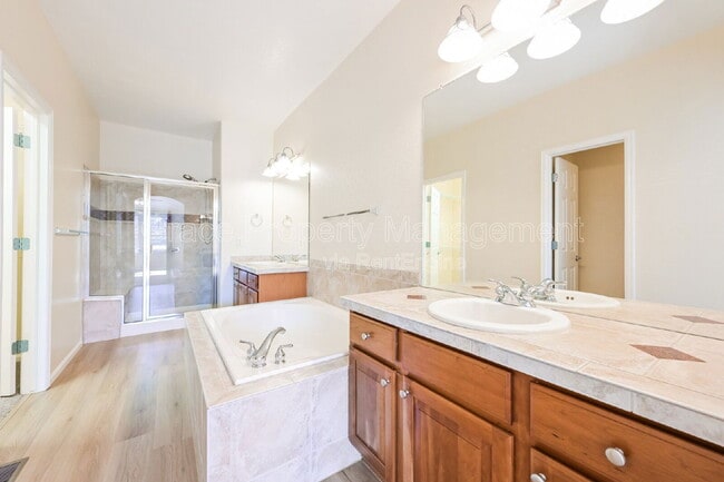 Building Photo - 16733 E Auburn Hills Dr