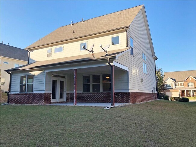 Building Photo - 656 Leland Pkwy
