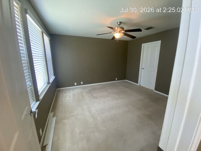 Building Photo - 2610 Amethyst Dr