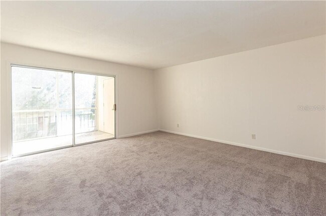 Building Photo - Fantastic 1 /1 x Rent @ Winter Park's Four...