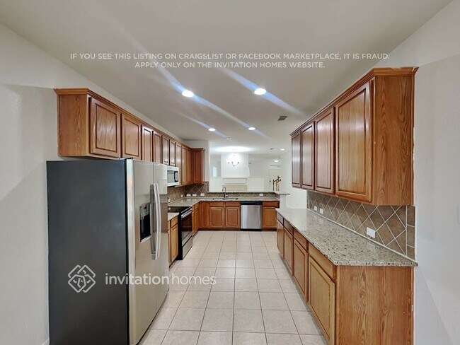 Building Photo - 17247 Marquette Point Ln