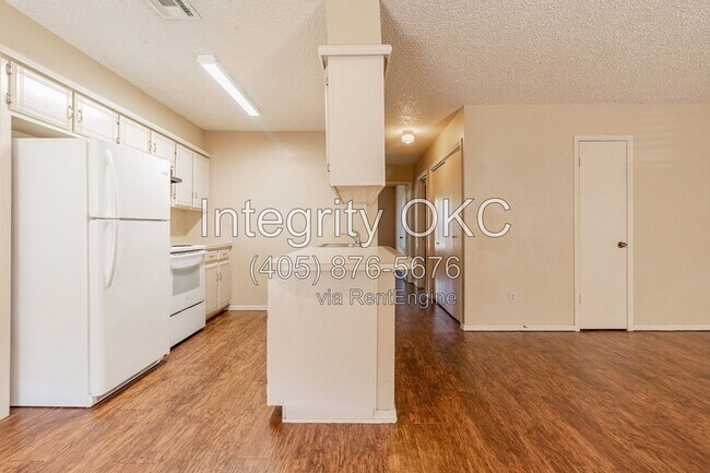 Building Photo - 618 Welston Cir