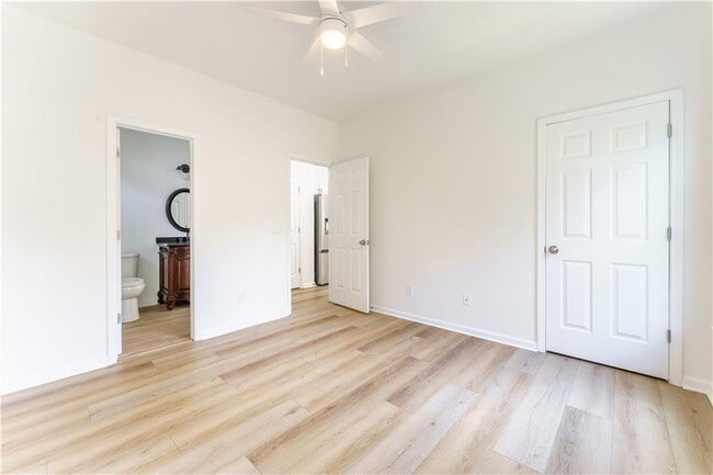Building Photo - 3272 Pomarine Ln NW