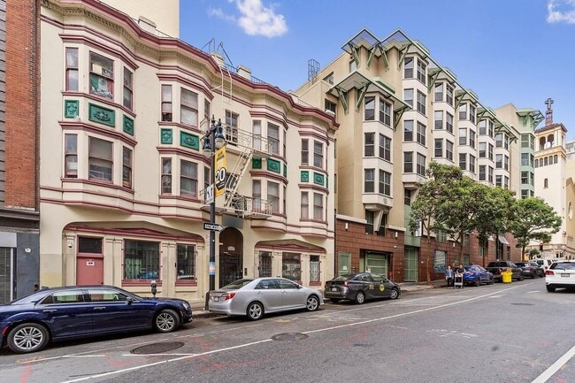 Building Photo - OSM Trade Street