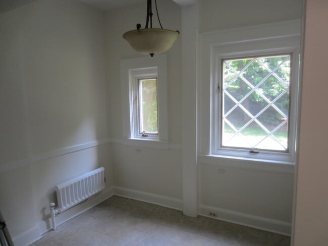 Building Photo - 110 Morningside Rd