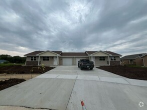 Building Photo - 519