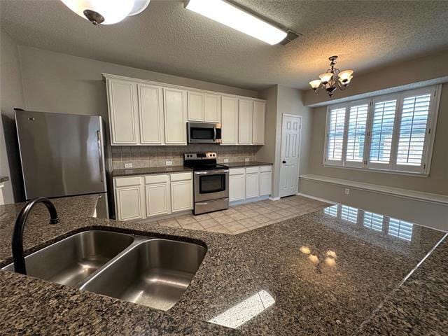 Building Photo - 7201 Lazy Meadow Ln