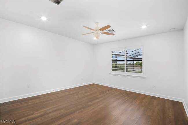 Building Photo - 19001 Aqua Shore Dr