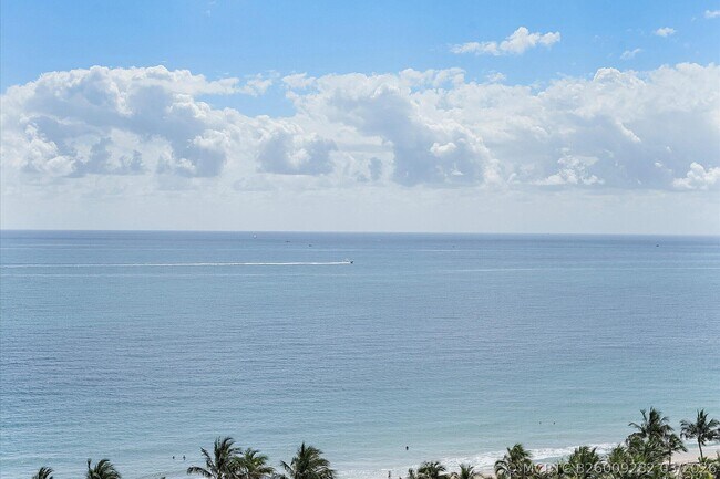 Building Photo - 3100 N Ocean Blvd