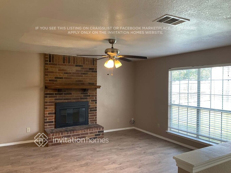 Building Photo - 4156 Hathaway Dr