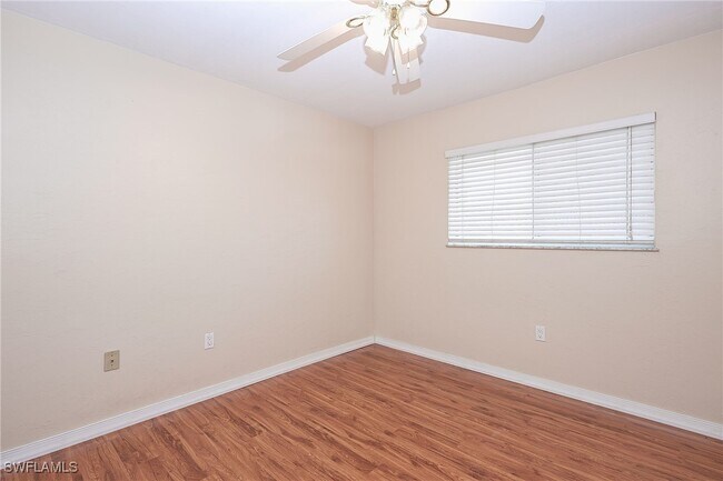 Building Photo - 2370 Naples Trace Cir