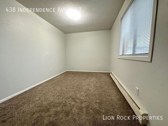 Building Photo - 438 Independence Ave N