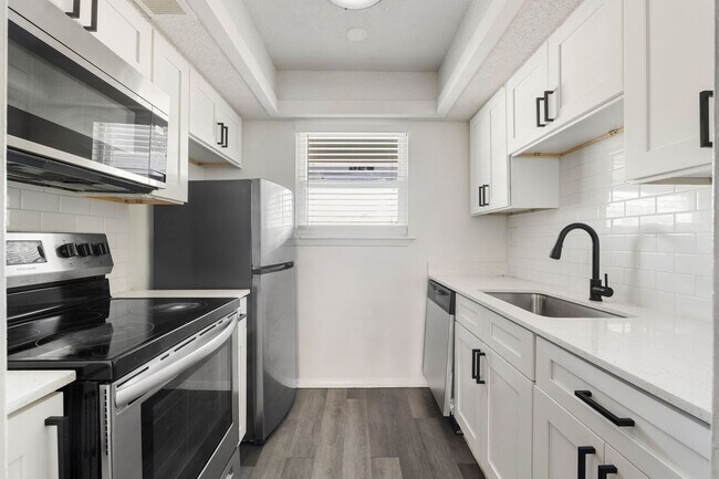 Interior Photo - The Riverview