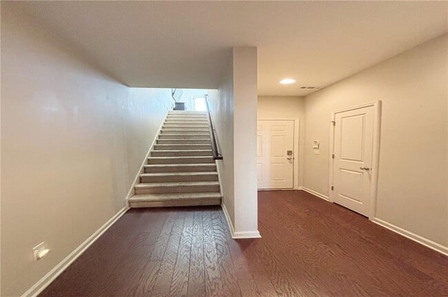 Building Photo - 772 Liberty Commons Dr NW