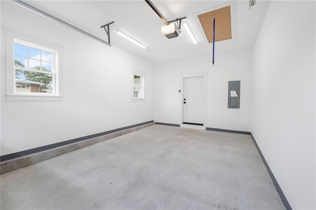 Building Photo - 35 Anchor Way