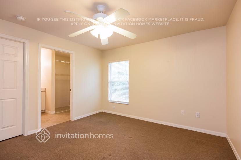 Building Photo - 2422 Joe Ave S