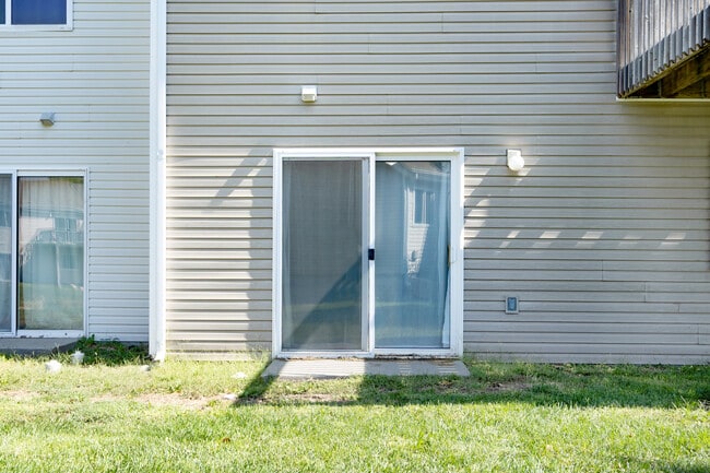 Building Photo - 1401 Sundance Dr