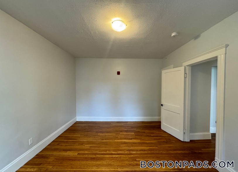 Building Photo - 233 Lafayette St