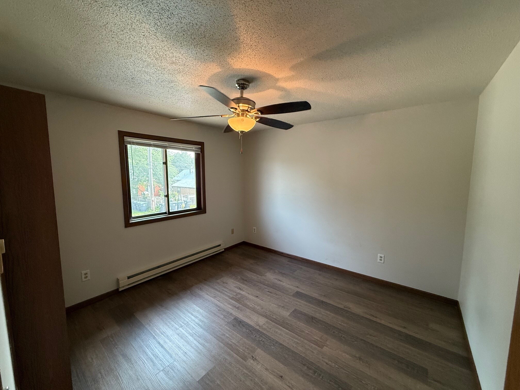Apt 3 - 1035 Green Bay St