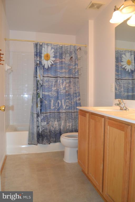 Building Photo - 5413 Silver Maple Ln