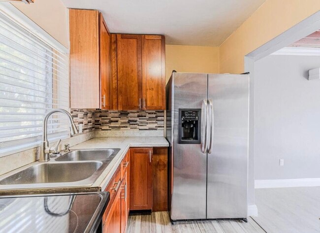 Building Photo - 112 W 34th St