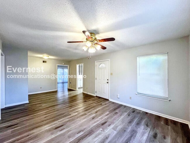 Building Photo - 8405 Greenbrook Pkwy