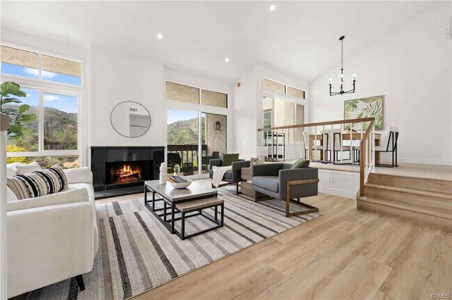 Building Photo - 1782 Palisades Dr