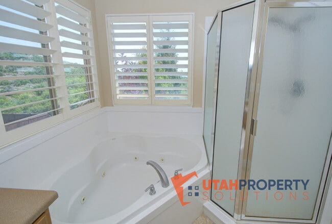 Building Photo - 1994 Fielding Hill Ln