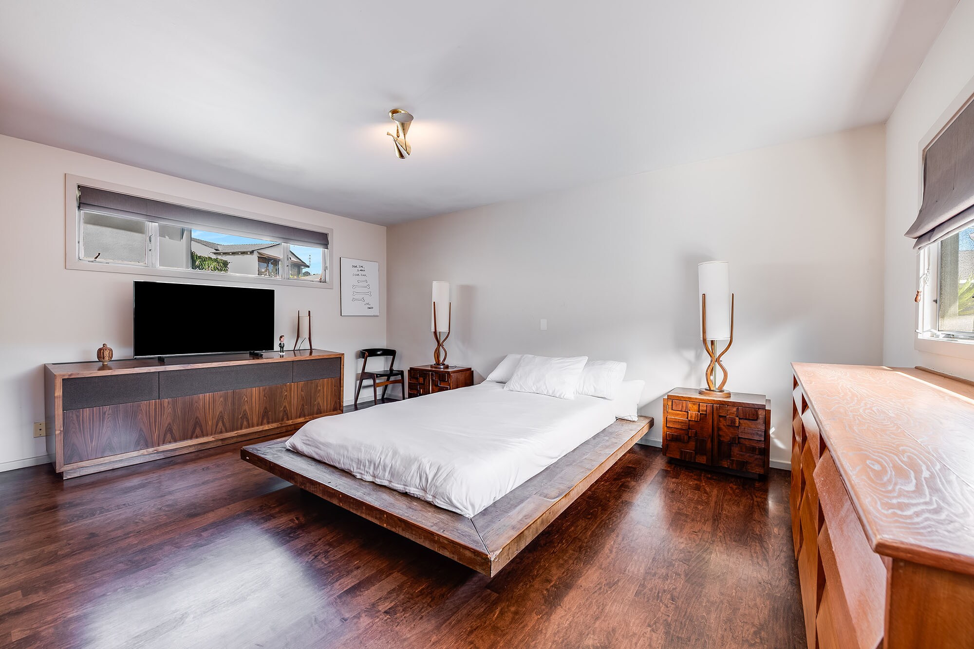 Building Photo - 2431 Carman Crest Dr