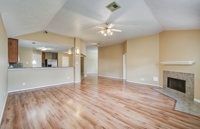 Building Photo - 5010 Brower Crest Dr